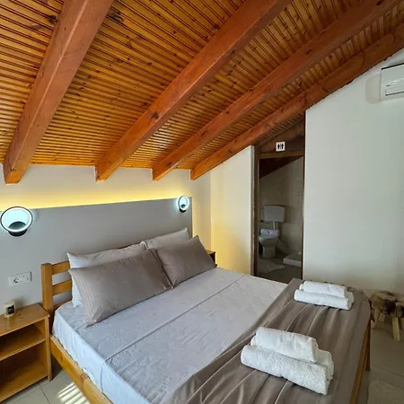 게스트하우스 Blessed Shkodër